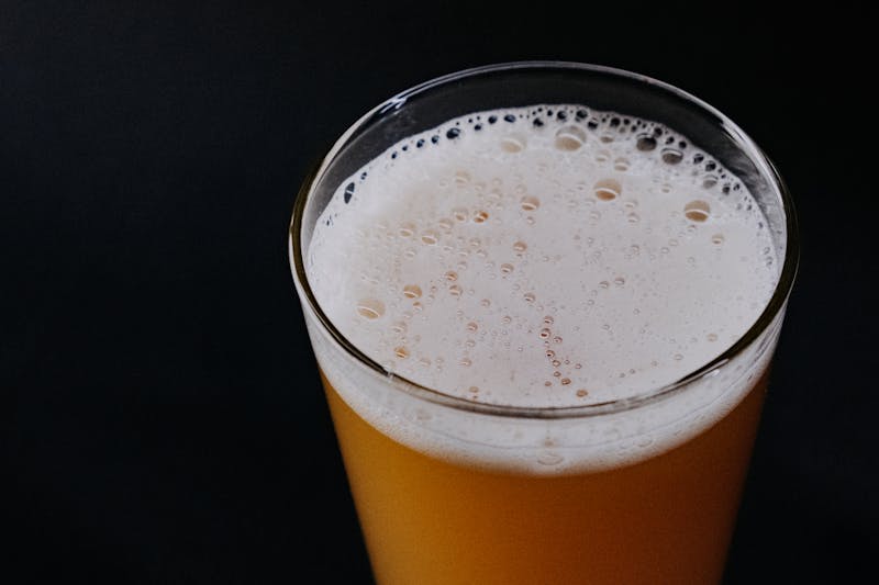 Craft root beer draft drink